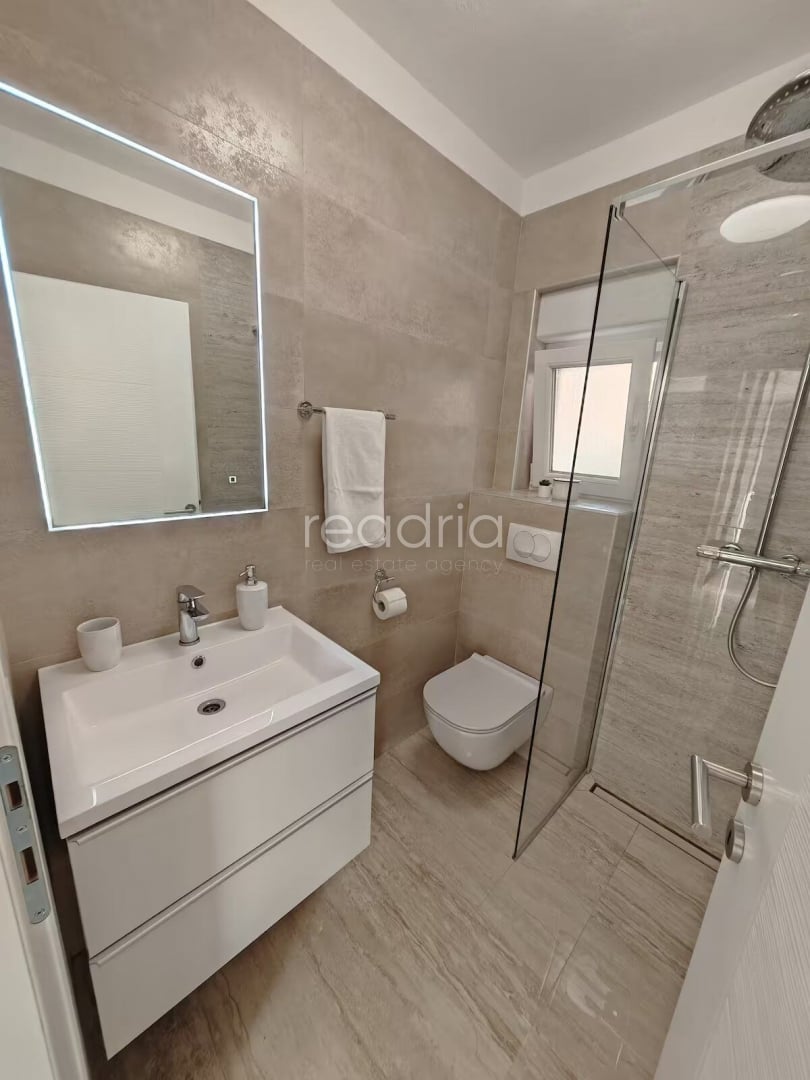 Kuća: Dicmo, 240.00 m2- Luksuzna villa- Blizina internacionalne skole (iznajmljivanje) — Image 7