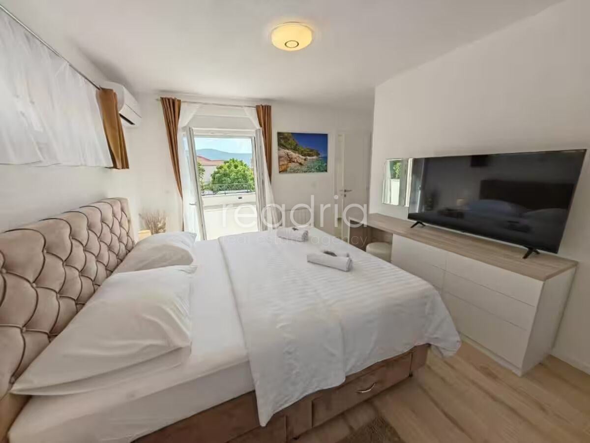 Kuća: Dicmo, 240.00 m2- Luksuzna villa- Blizina internacionalne skole (iznajmljivanje) — Image 9