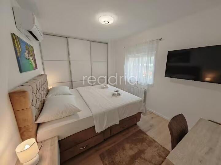 Kuća: Dicmo, 240.00 m2- Luksuzna villa- Blizina internacionalne skole (iznajmljivanje) — Image 14