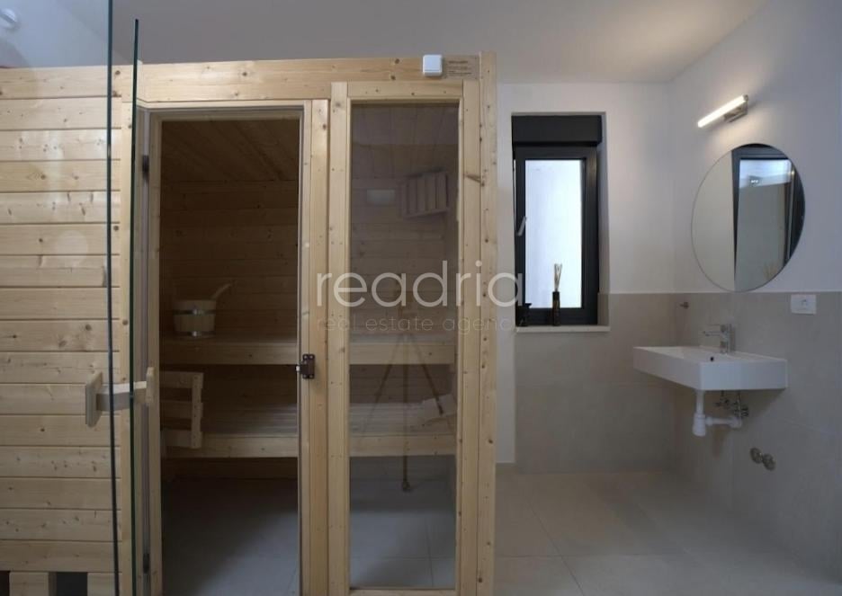 Luksuzna vila za dugoročni najam – Žrnovnica -4S -Bazen — Image 12