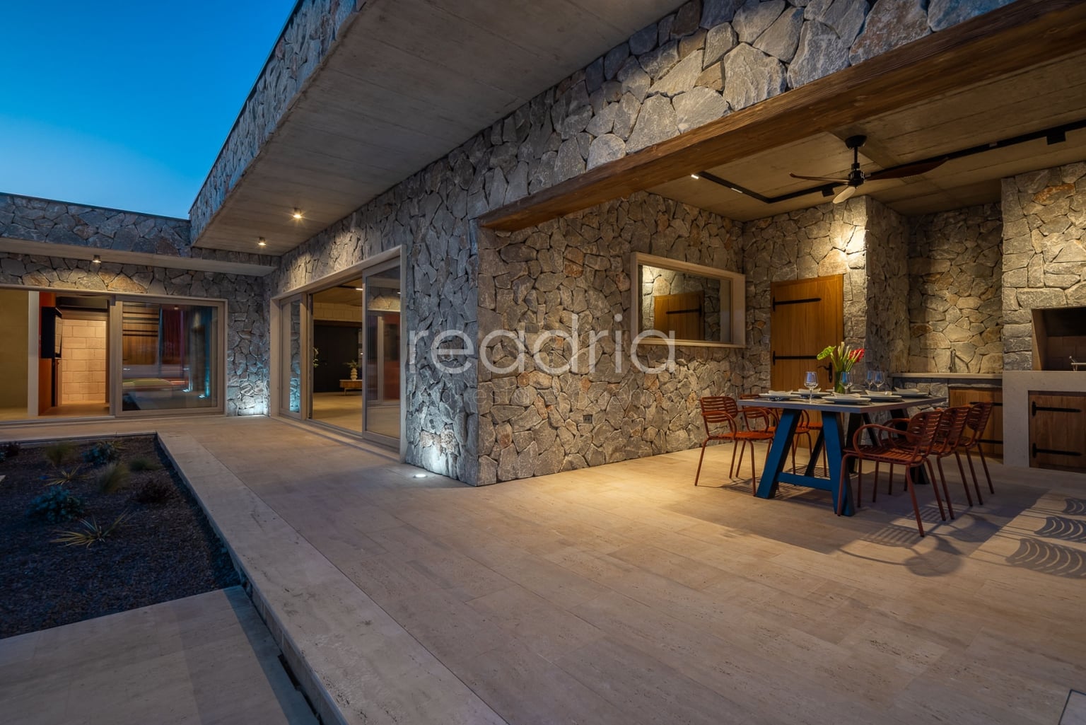 Luksuzna mediteranska vila u blizini Splita – privatnost, prostor i investicijski potencijal — Image 28