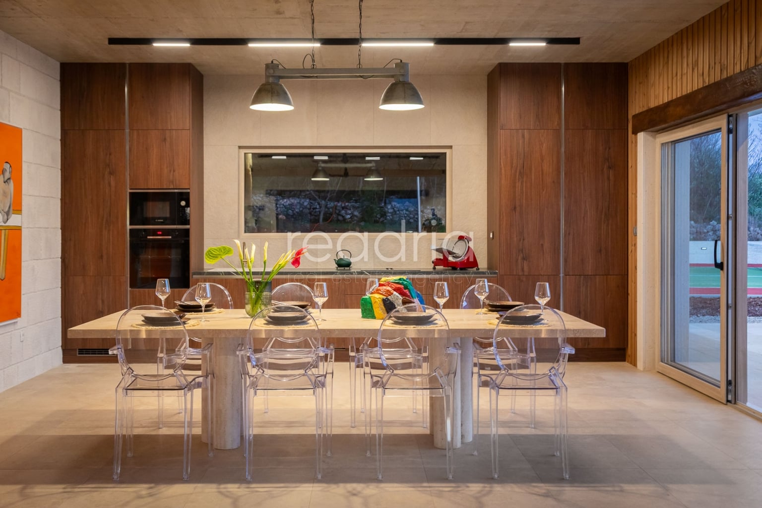 Luksuzna vila s bazenom i teniskim terenom – dugoročni najam, okolica Splita — Image 27