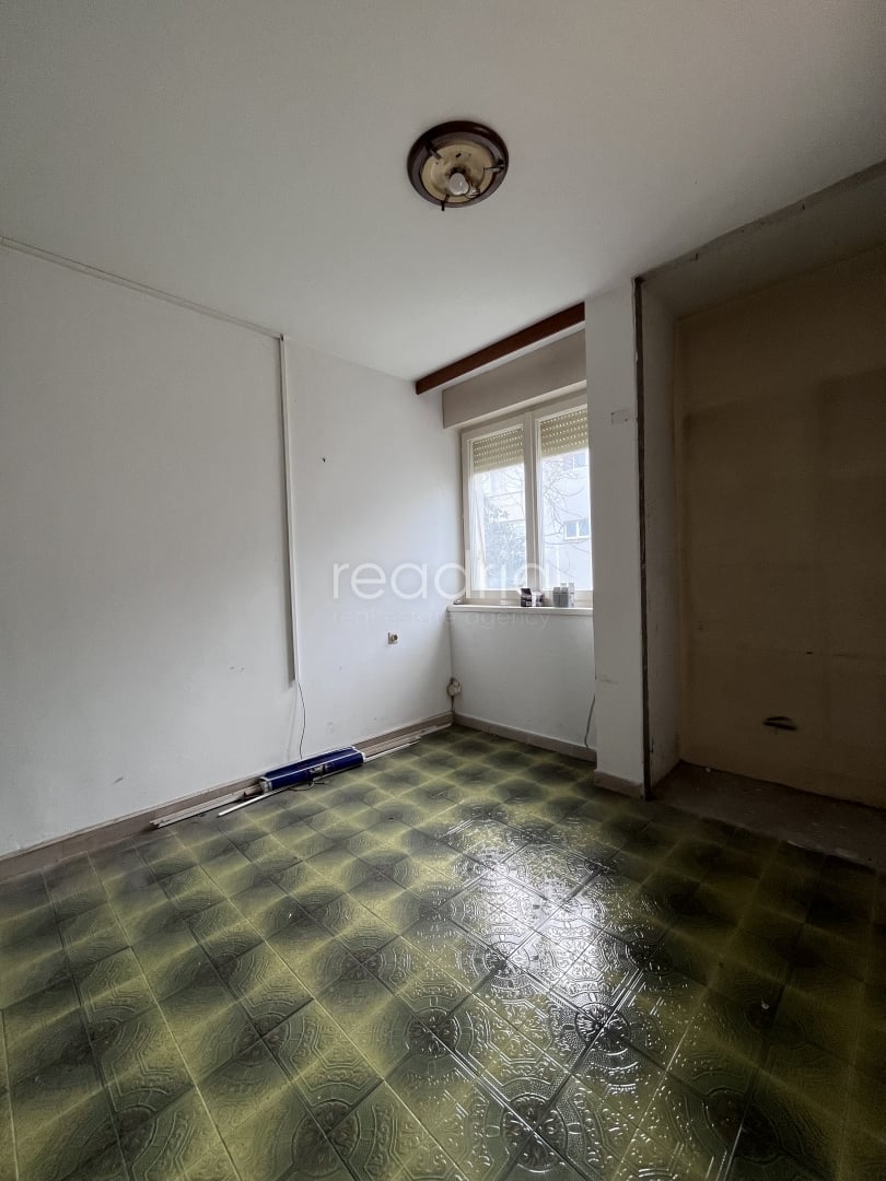 Prodaja: Stan: Split, 89,69 m² - Spinut - 3 sobe - za renovaciju — Image 7