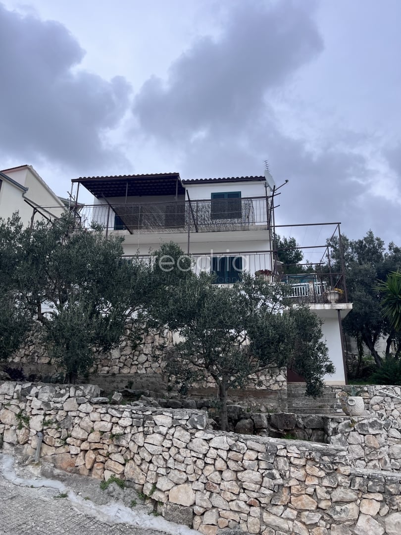 Kuća: Sevid - 110m2 - Drugi red od mora - 2 stana — Image 3