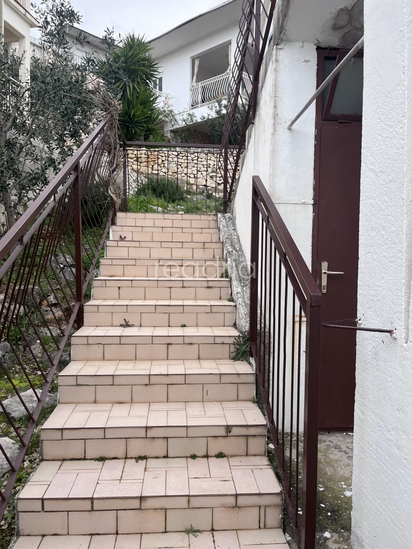 Kuća: Sevid - 110m2 - Drugi red od mora - 2 stana — Image 5