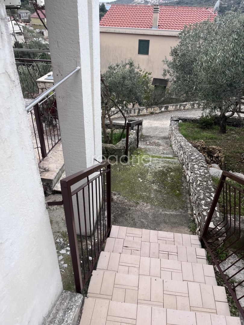 Kuća: Sevid - 110m2 - Drugi red od mora - 2 stana — Image 6