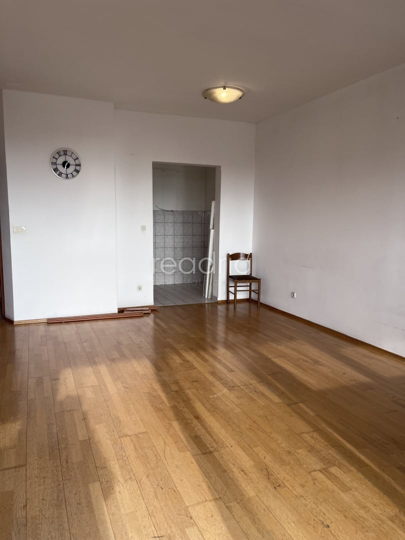 Prodaja: Stan: Split, 79.50m² - Belvedere - 3 sobe - za renovaciju  — Image 1