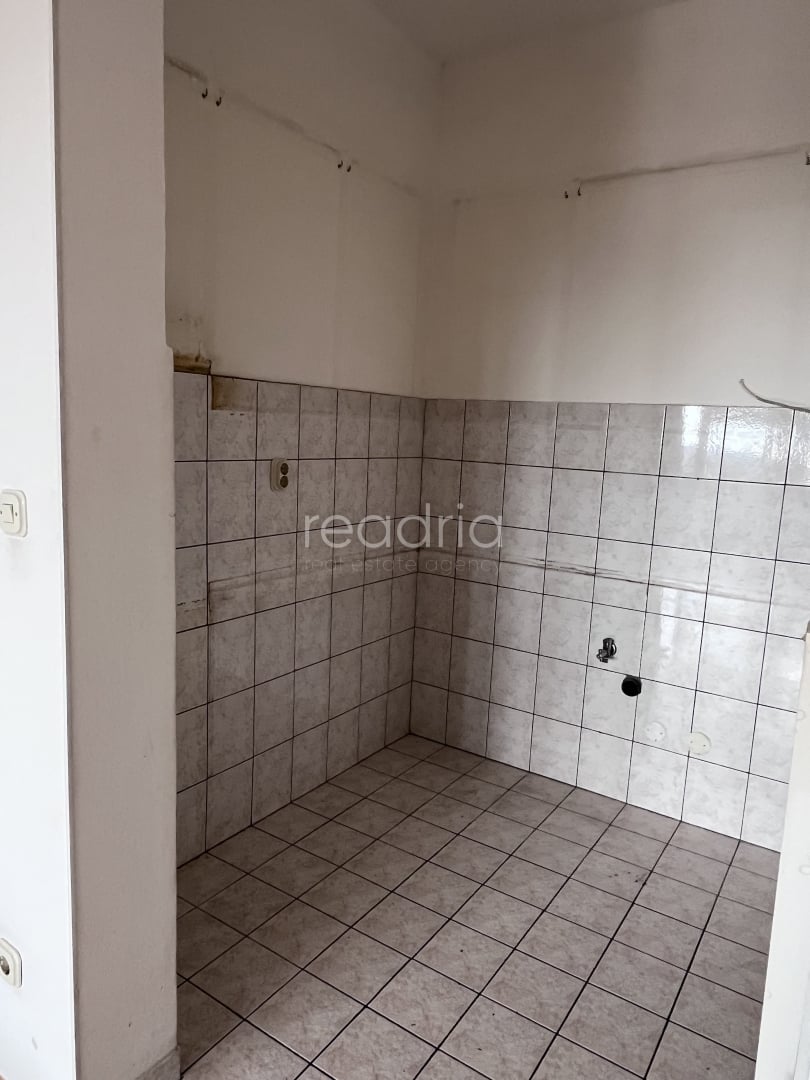 Prodaja: Stan: Split, 79.50m² - Belvedere - 3 sobe - za renovaciju  — Image 7