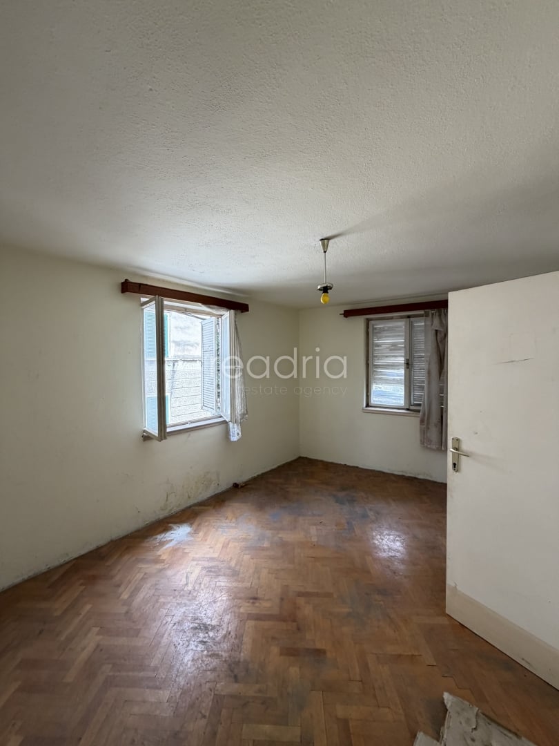 Split, Excellent Location – 4 Floors with Terrace – Great Tourist Potential — Image 23