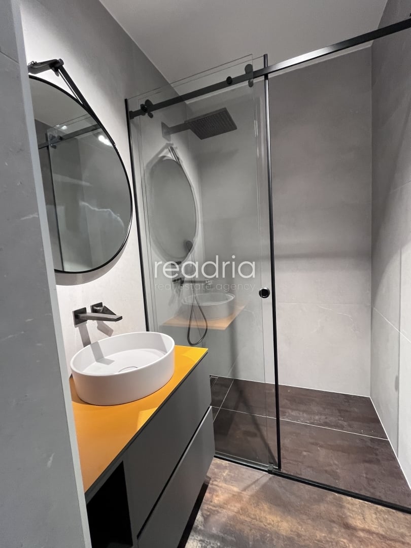 Luxury Fully Furnished Apartment with Terrace and Jacuzzi – 58 m², 1 Bedroom - Split, Mejaši — Image 4