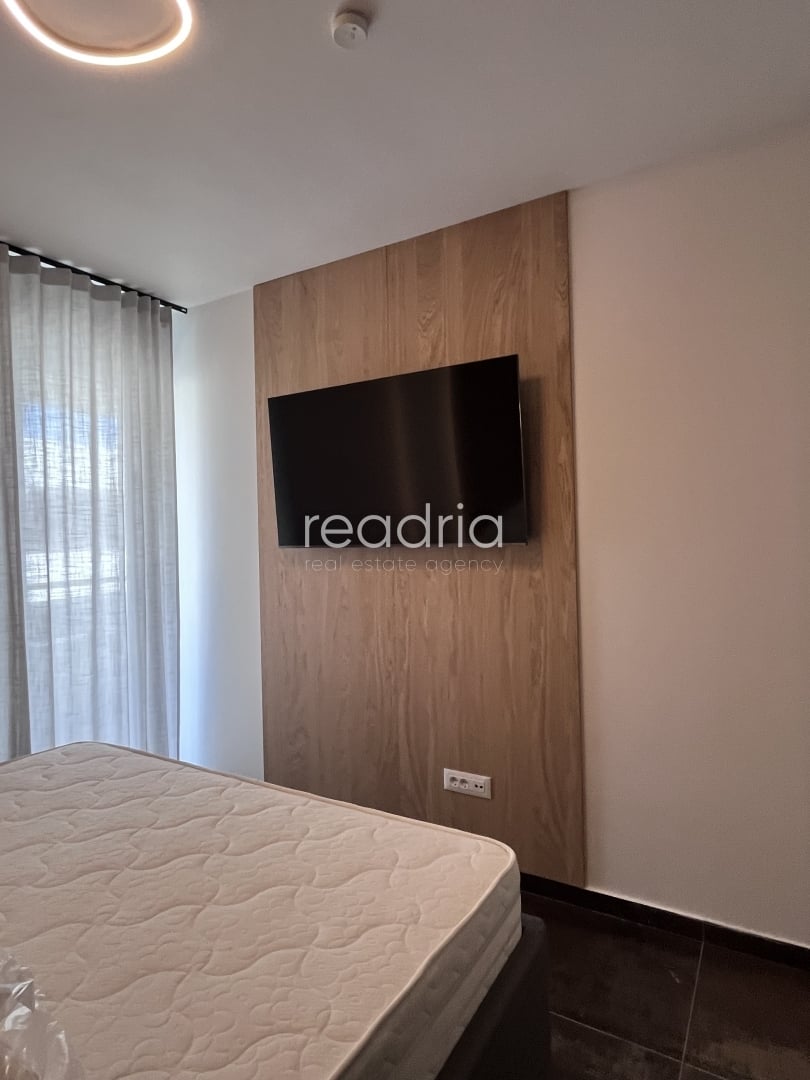 Luxury Fully Furnished Apartment with Terrace and Jacuzzi – 58 m², 1 Bedroom - Split, Mejaši — Image 9