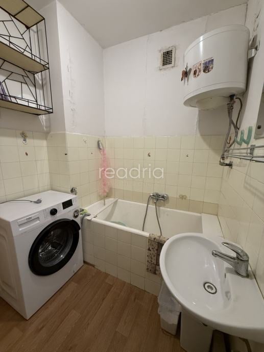 Split - Kocunar -  41m2 - Potrebna renovacija — Image 4
