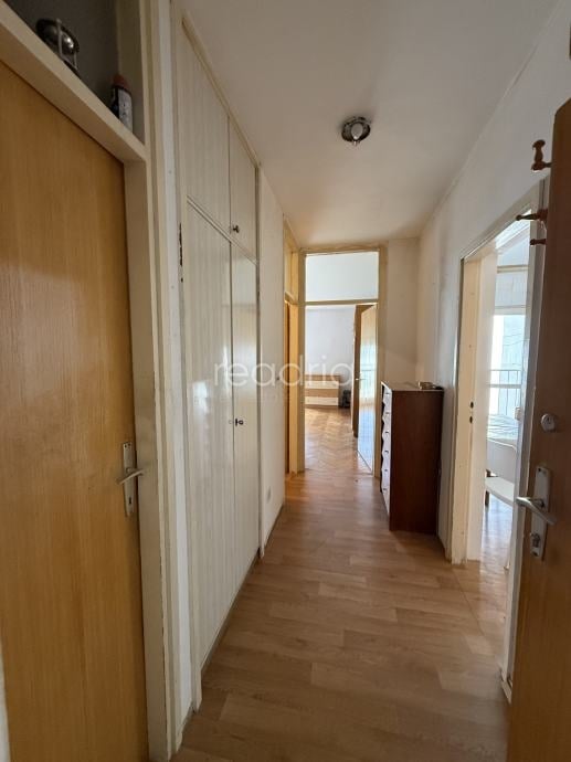 Split - Kocunar -  41m2 - Potrebna renovacija — Image 10