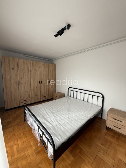Split, Sirobuja, trosobni, 90m2, dugoročno — Image 9