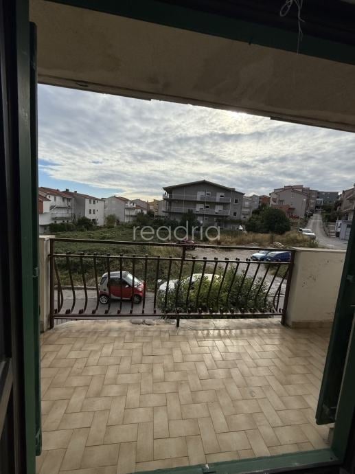 Split, Sirobuja, trosobni, 90m2, dugoročno — Image 16