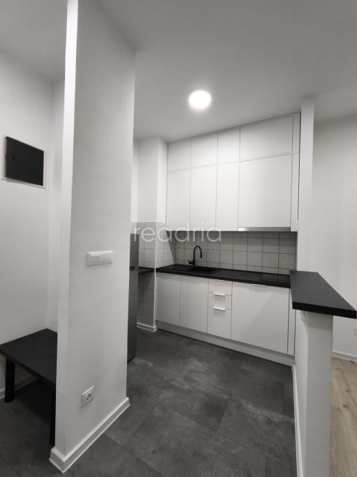 Split, Visoka, jednosobni, 44m2, dugoročno — Image 2