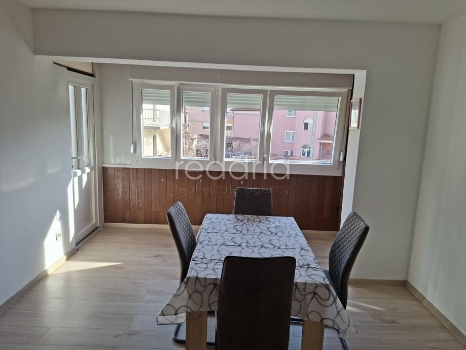 Split, Brda, trosobni, 90m2, dugoročno — Image 4