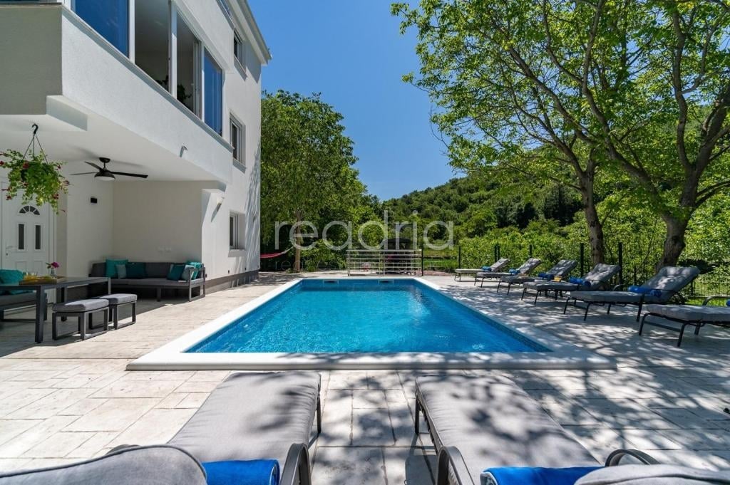 EXCLUSIVE | LUXURY SELF-SUSTAINABLE VILLA WITH HEATED POOL, JACUZZI, SAUNA AND ADDITIONAL HOUSE — Image 21