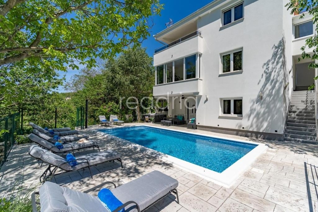 EXCLUSIVE | LUXURY SELF-SUSTAINABLE VILLA WITH HEATED POOL, JACUZZI, SAUNA AND ADDITIONAL HOUSE — Image 20