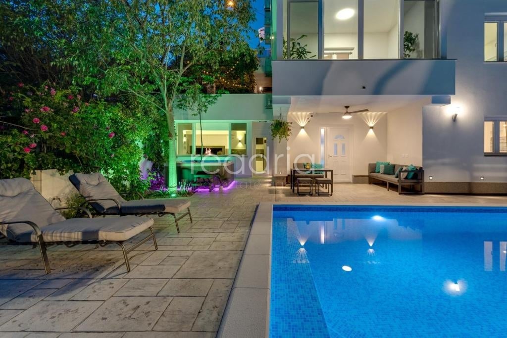 EXCLUSIVE | LUXURY SELF-SUSTAINABLE VILLA WITH HEATED POOL, JACUZZI, SAUNA AND ADDITIONAL HOUSE — Image 26