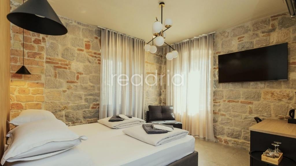 PRODAJA INVESTICIJSKE NEKRETNINE - SPLIT, BAČVICE | 93,76 m² — Image 1