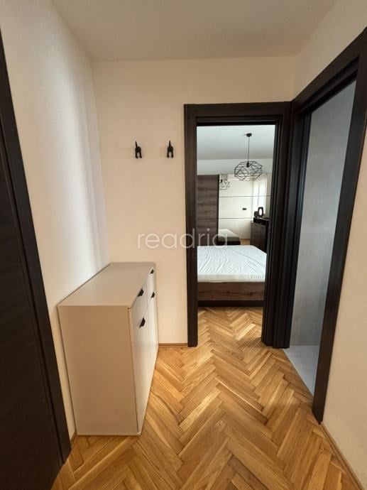 Split, Gripe, 1SB + DB, 33m2, dugoročno — Image 2