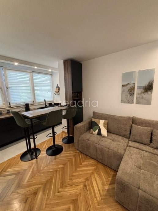 Split, Gripe, 1SB + DB, 33m2, dugoročno — Image 8