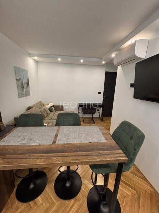 Split, Gripe, 1SB + DB, 33m2, dugoročno — Image 4