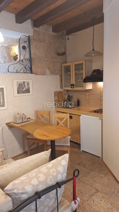 Split, Grad, garsonijera, dugoročno, pet friendly — Image 9