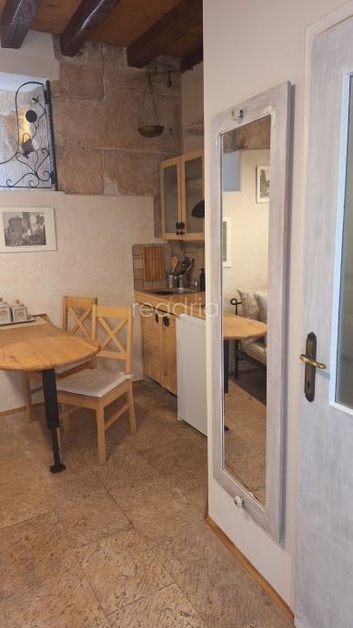 Split, Grad, garsonijera, dugoročno, pet friendly — Image 8
