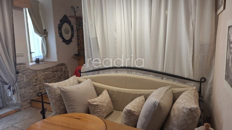 Split, Grad, garsonijera, dugoročno, pet friendly — Image 6