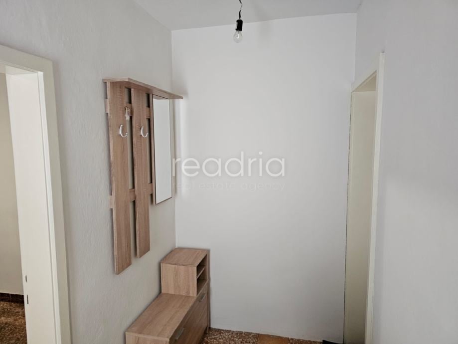 Kaštel Stari, 1SB + DB, dugoročno od 1.8. — Image 2