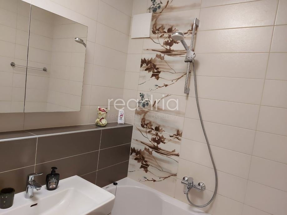 Split, Žnjan, 2SB + DB, dugoročno — Image 14