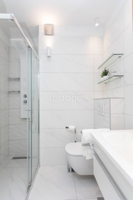Flat Gripe, Split, 40m2 — Image 10