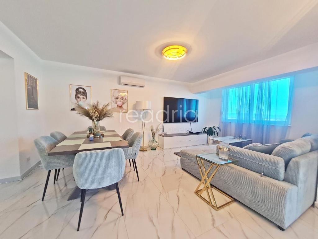 Žrnovnica, atraktivan apartman, 2SB + DB, 1.9.-1.7. — Image 5