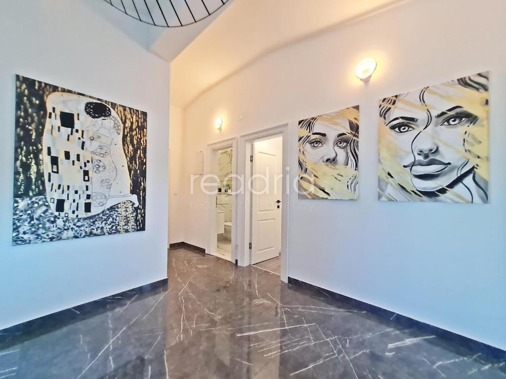 Žrnovnica, atraktivan apartman, 2SB + DB, 1.9.-1.7. — Image 8