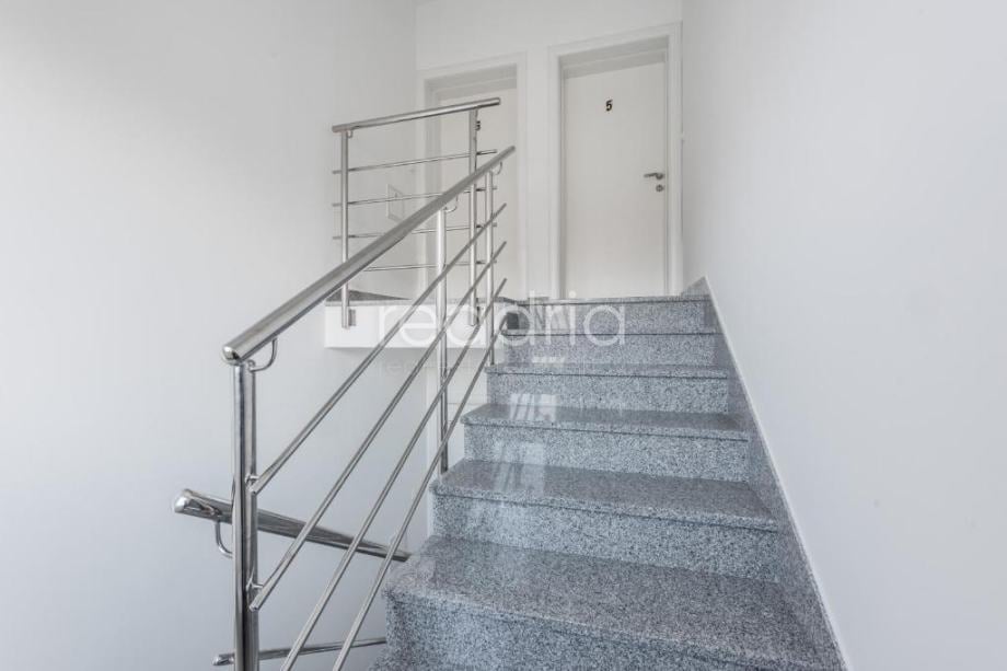 Flat Strožanac, Podstrana, 50m2 — Image 12