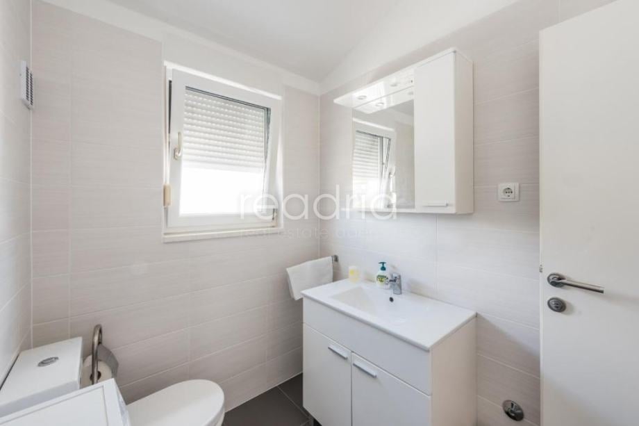 Flat Strožanac, Podstrana, 50m2 — Image 10