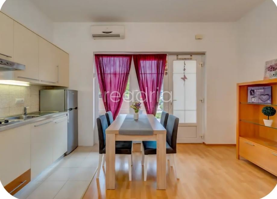 Flat Stobreč, Split - Okolica, 40m2 — Image 2