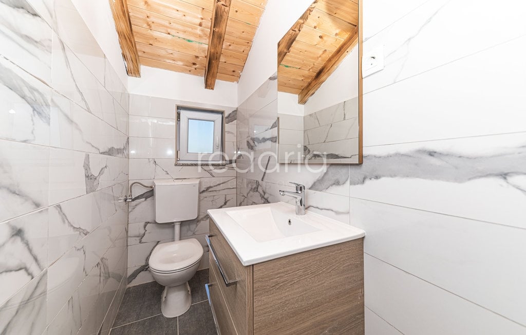 House Ugljane, Trilj, 180m2 - Image 21