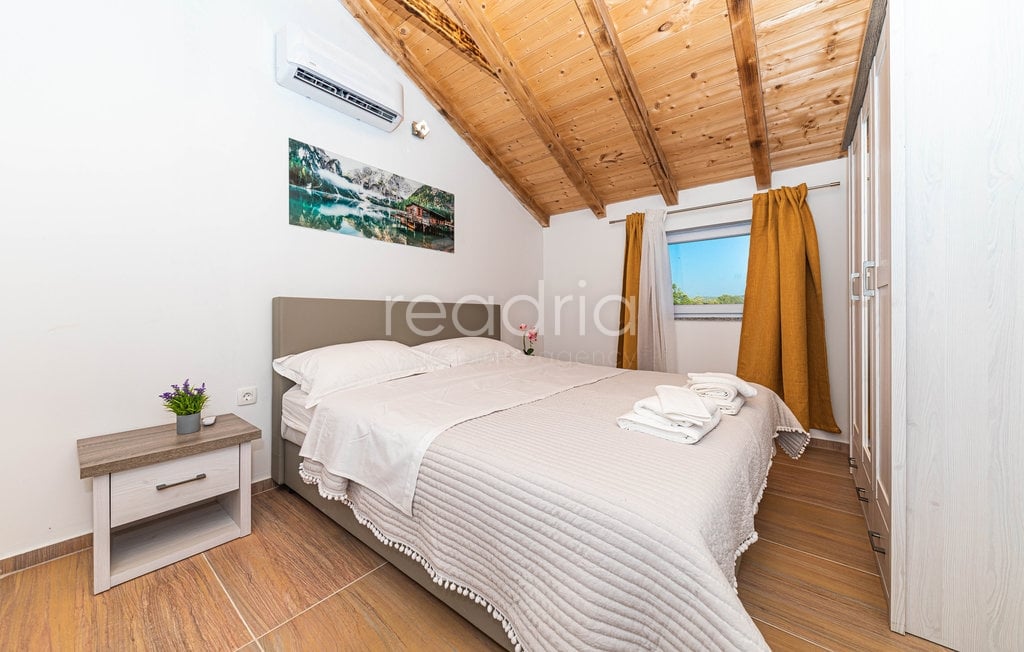 House Ugljane, Trilj, 180m2 - Image 16