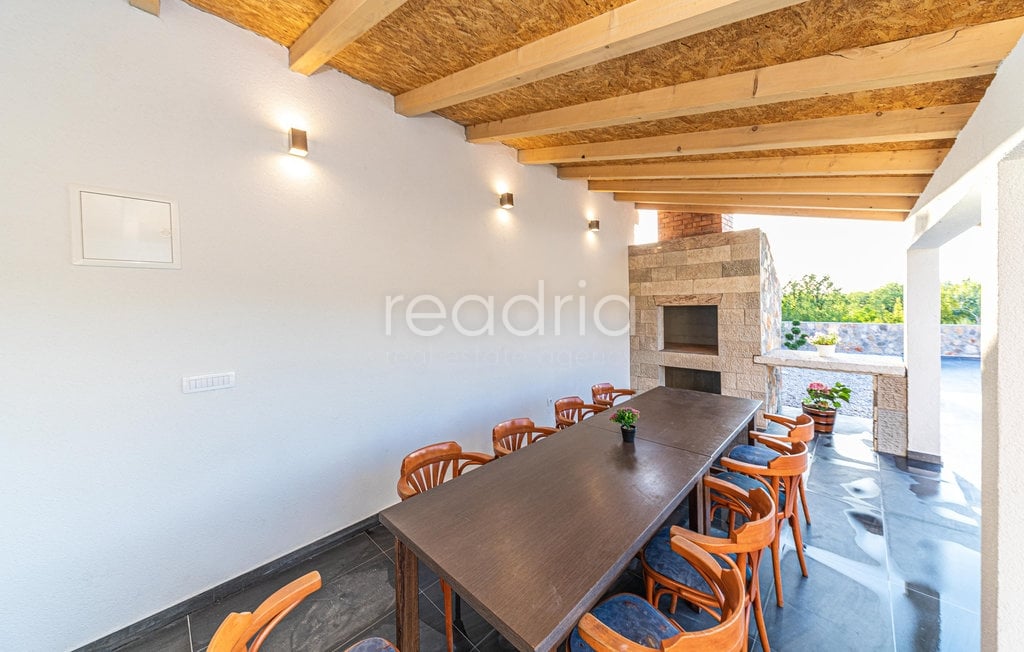 House Ugljane, Trilj, 180m2 - Image 6