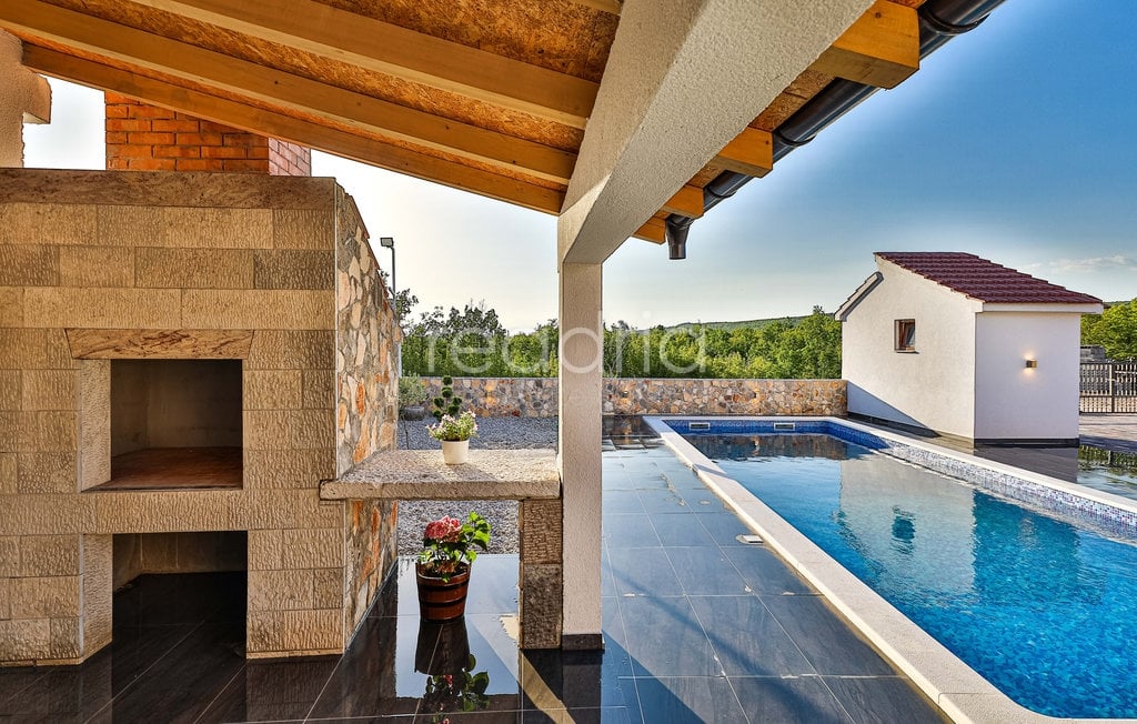 House Ugljane, Trilj, 180m2 - Image 28
