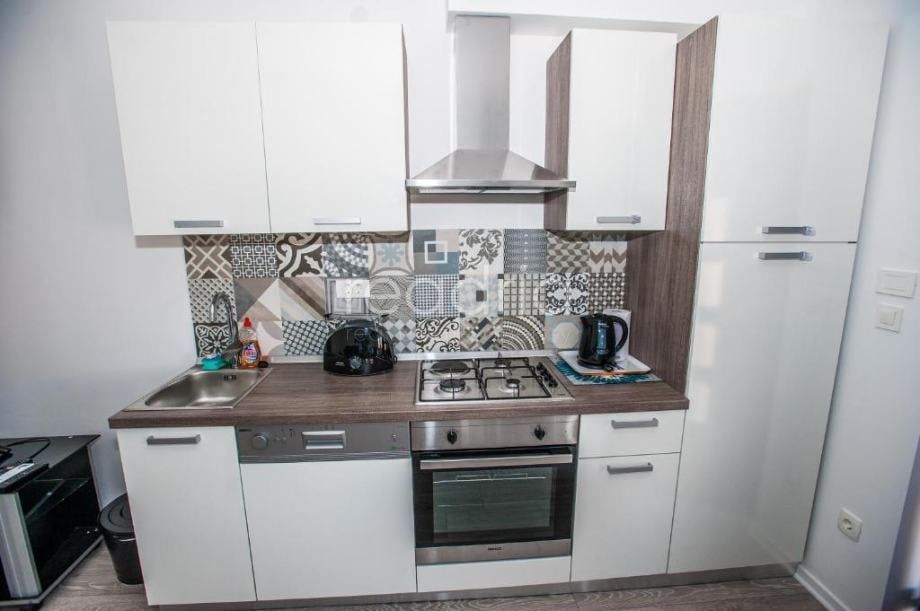 Podstrana, Strožanac, 2SB+DB, dugoročno, dostupno odmah - Image 3
