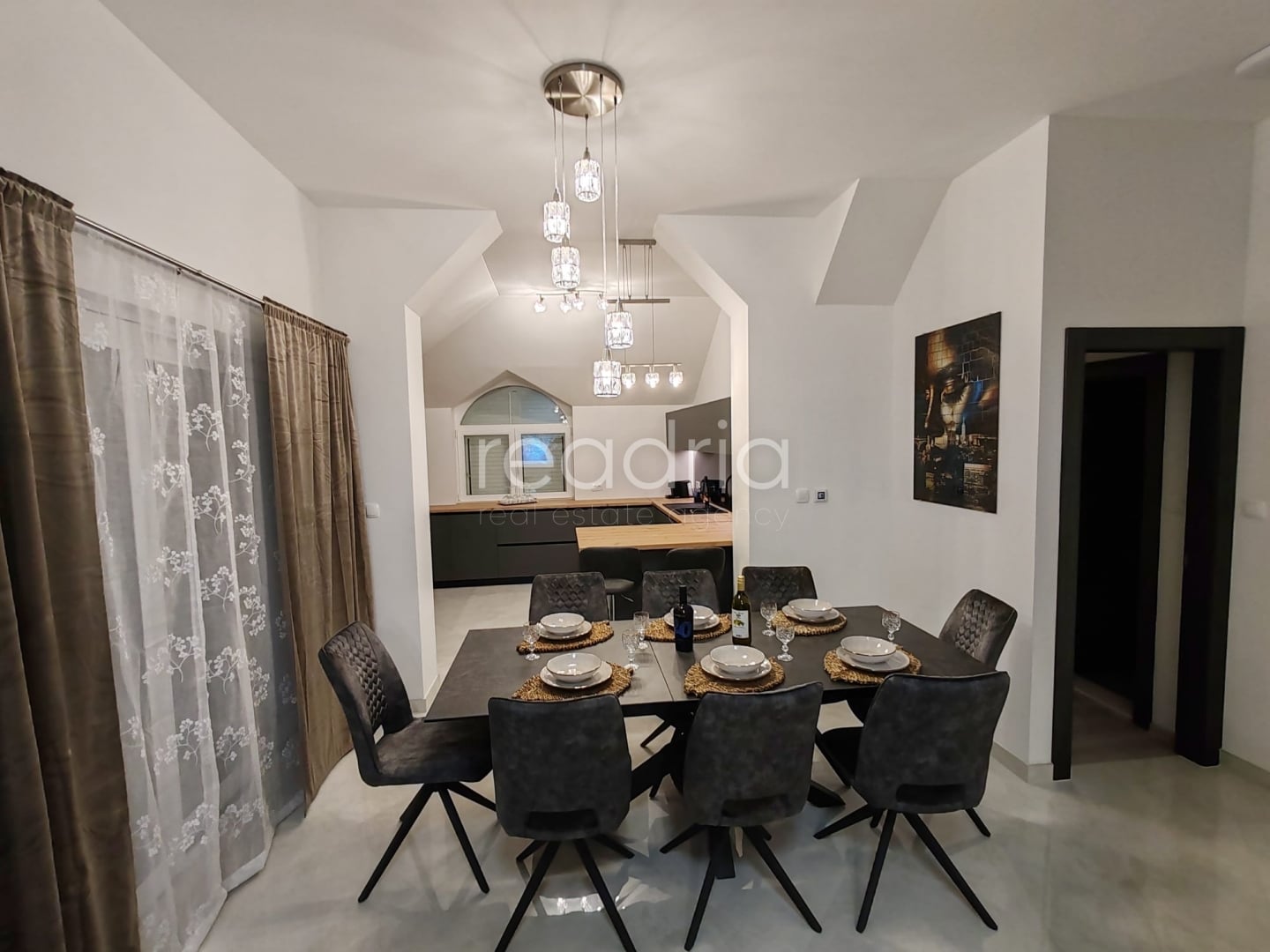 Stan: Kaštel Sućurac, 160.00 m2 - Luksuzan trosoban stan - dugoročno (iznajmljivanje) — Kaštel Sućurac, Kaštela