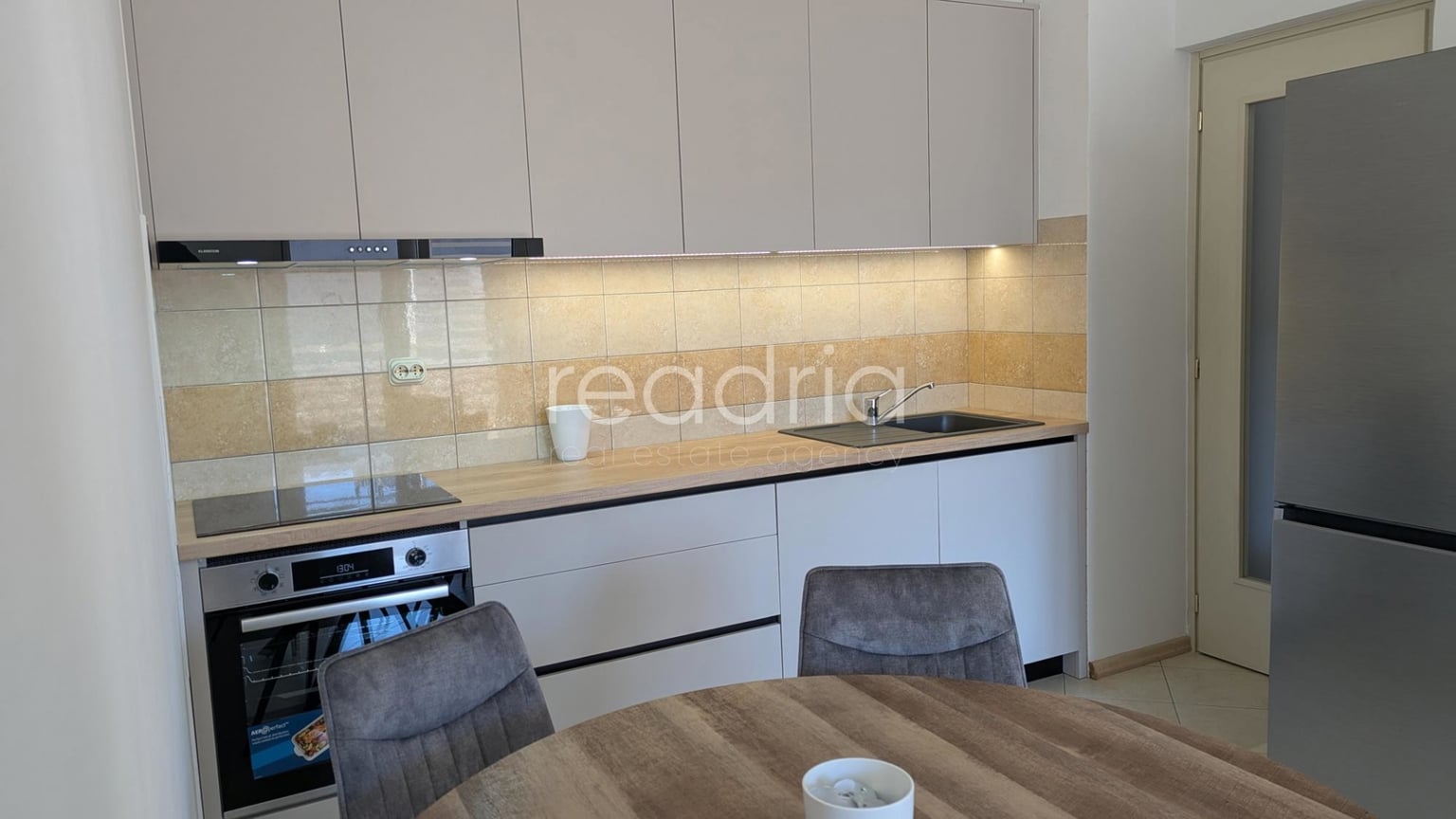 Stan: Split - Sukoišan - 2S - Dugoročno — Grad, Split