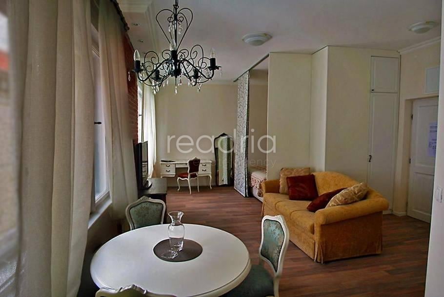 Investicijska nekretnina na prodaju - unutar Dioklecijanove palače, Split (UNESCO povijesna jezgra) — Grad, Split