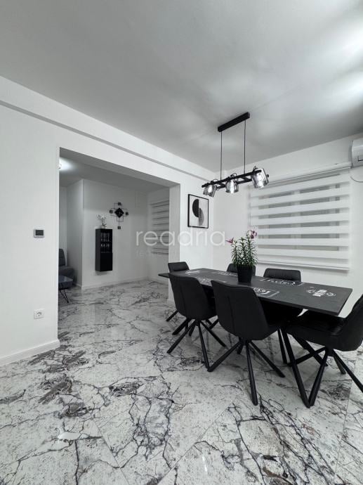 Split, Šine, dvosoban, 75m2, dugoročno — Šine, Split