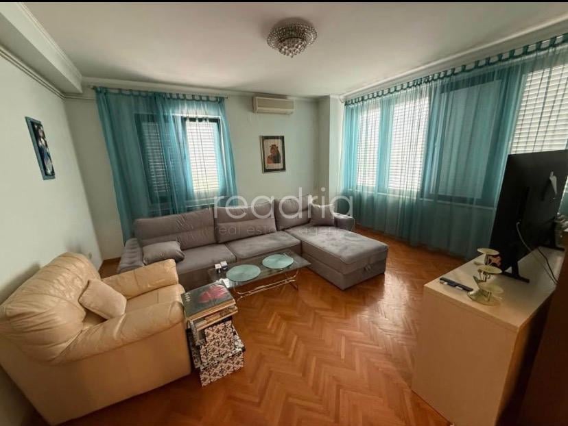 Split, Dragovode, trosoban, 120m2, dugoročno — Dragovode, Split