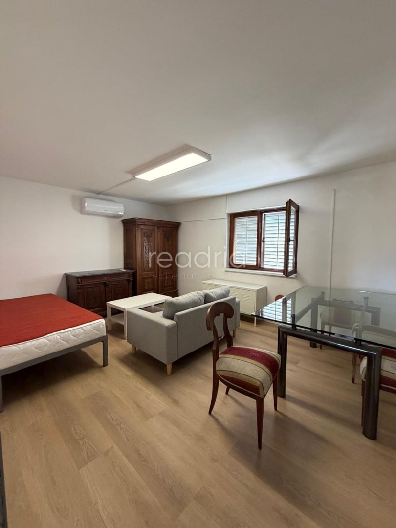 Split, Dujmovača, 2S, 60m2, idealno za radnike — Dujmovača, Split